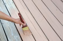 Top 5 Tips for Successfully Repainting a Faded Front Porch